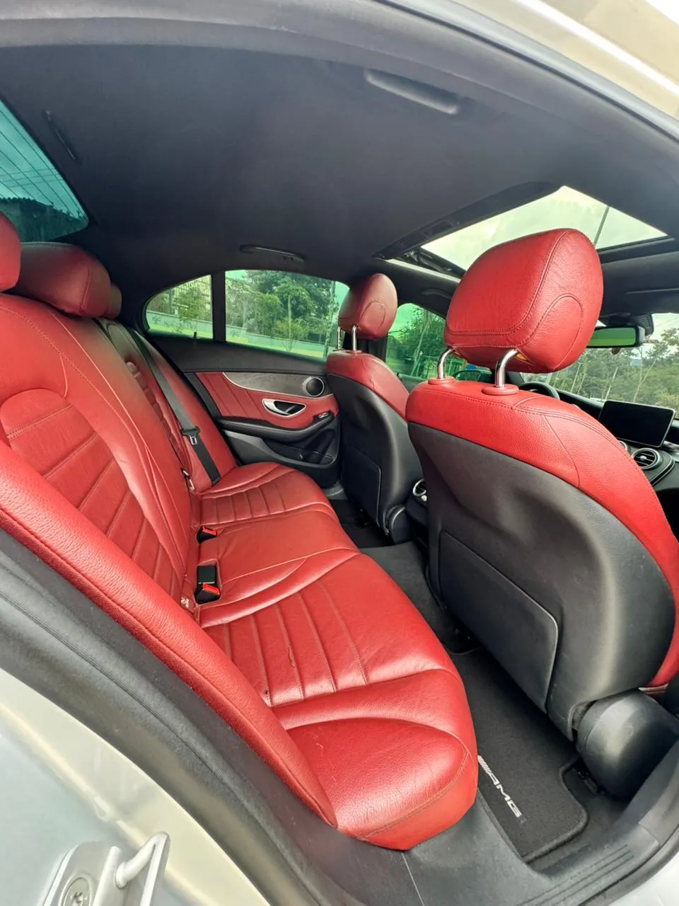 Mercedes-Benz C-250 AMG - foto 11